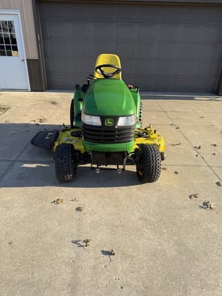 Image of John Deere X748 Primary image