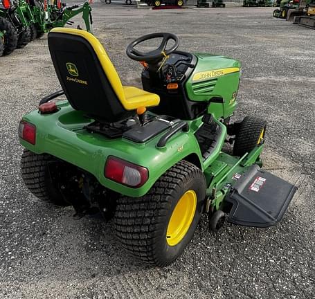 Image of John Deere X748 equipment image 3