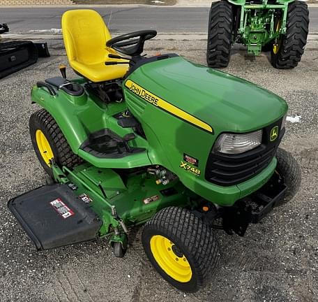 Image of John Deere X748 Primary image