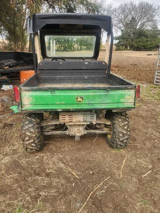 Image of John Deere Gator XUV 620i equipment image 2
