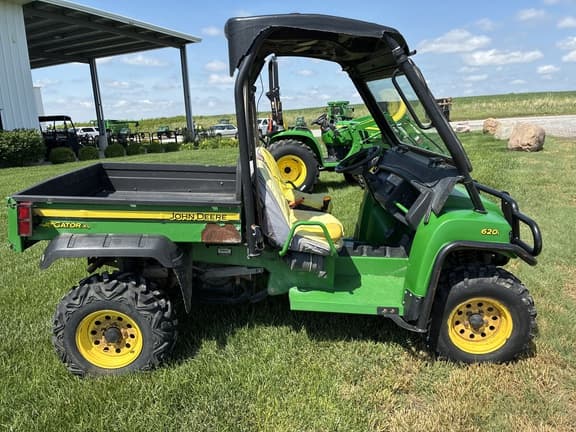 Image of John Deere Gator XUV 620i equipment image 1