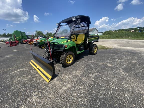Image of John Deere Gator XUV equipment image 2