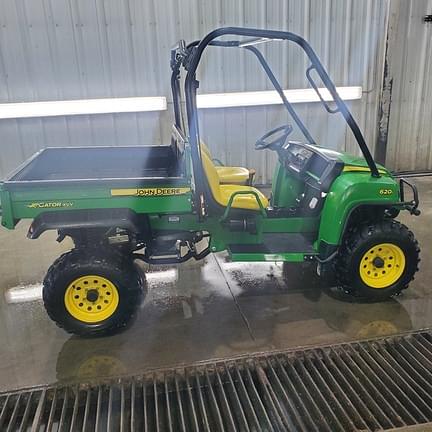 Image of John Deere Gator XUV 620i equipment image 4