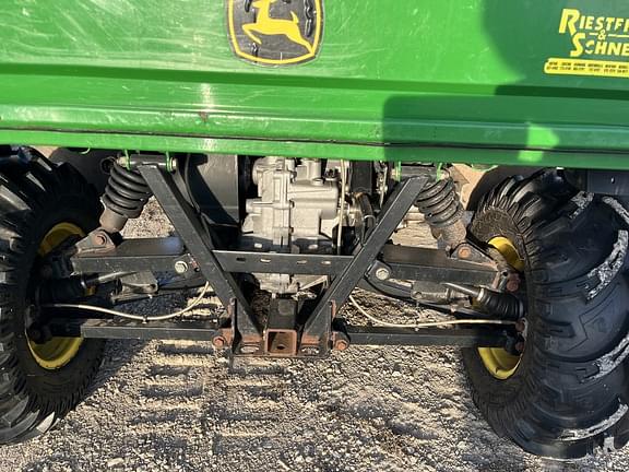 Image of John Deere XUV 850D equipment image 3