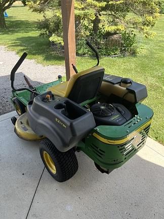 Image of John Deere Z225 equipment image 1
