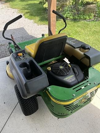 Image of John Deere Z225 equipment image 2