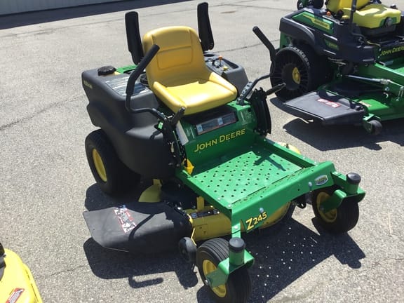 2007 John Deere Z245 Equipment Image0