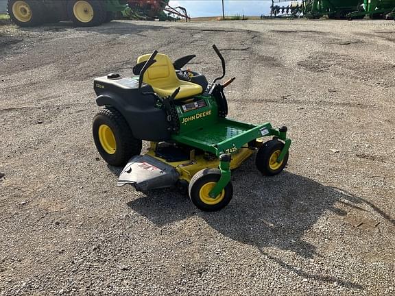 Image of John Deere Z425 equipment image 1