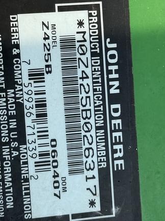 Image of John Deere Z425 equipment image 2