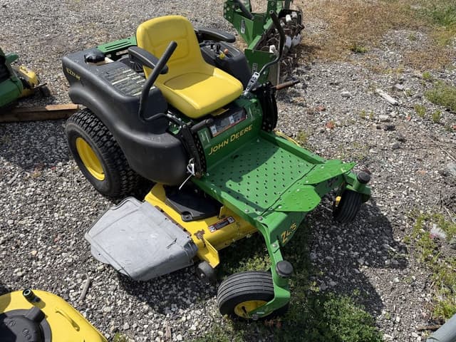 Image of John Deere Z425 equipment image 1