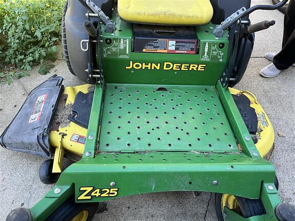 Image of John Deere Z425 equipment image 2