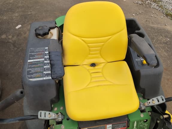 Image of John Deere Z445 equipment image 1