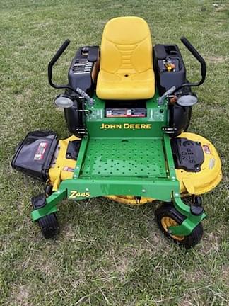 Image of John Deere Z445 Primary image
