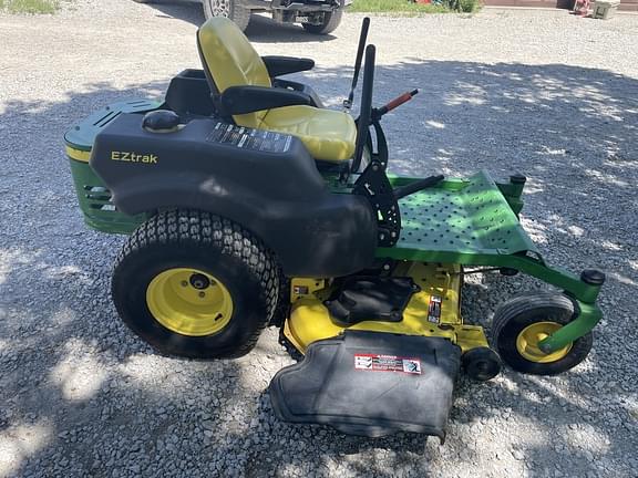 Image of John Deere Z445 equipment image 4