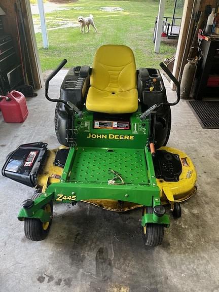 Image of John Deere Z445 equipment image 2