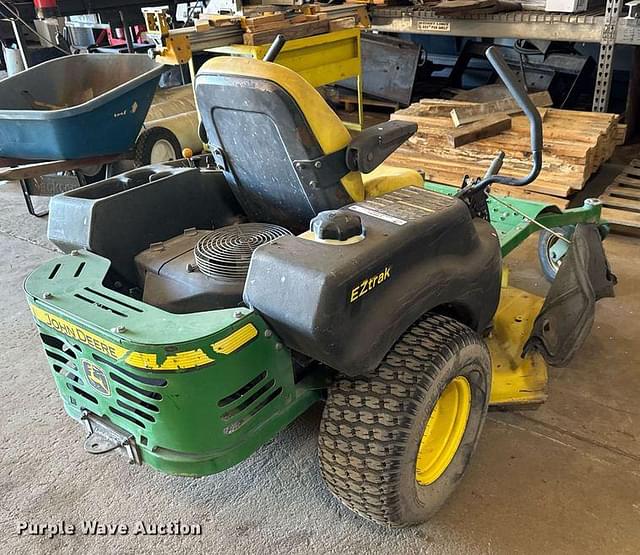 Image of John Deere Z445 equipment image 4