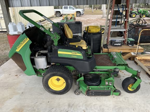 Image of John Deere Z997R equipment image 2