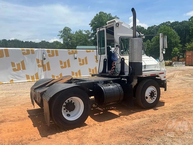 Image of Kalmar 4X2 equipment image 4