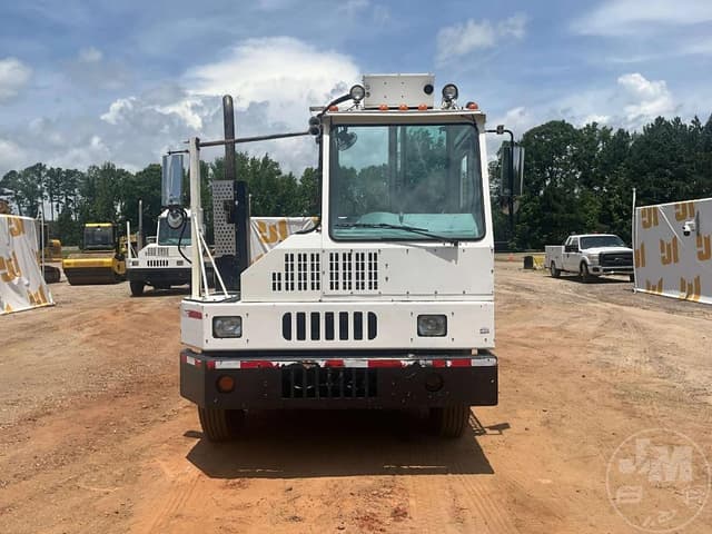 Image of Kalmar 4X2 equipment image 1