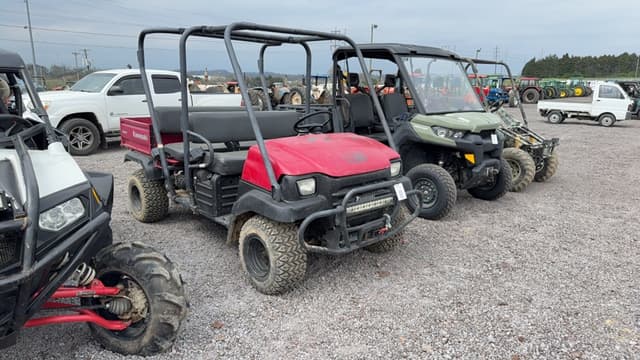 Image of Kawasaki Mule 3010 equipment image 2