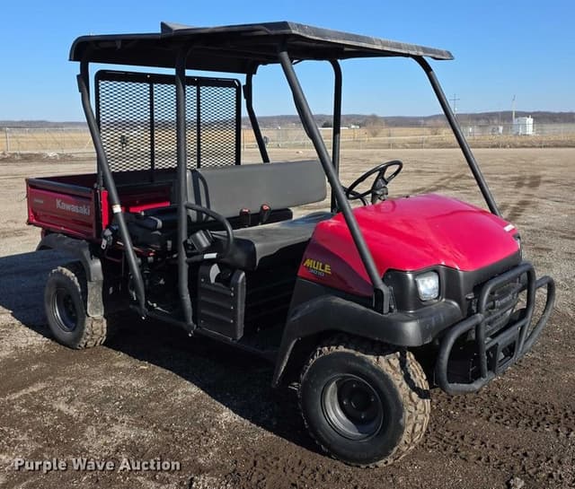 Image of Kawasaki Mule 3010 equipment image 2