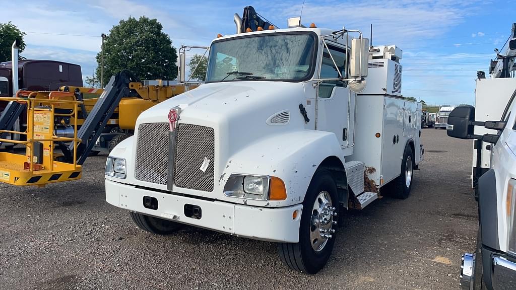 Image of Kenworth T-300 Primary image
