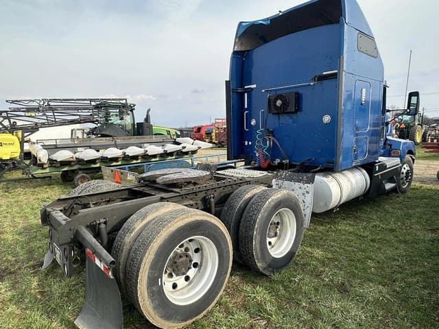 Image of Kenworth T600 equipment image 3