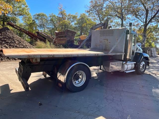 Image of Kenworth T300 equipment image 4