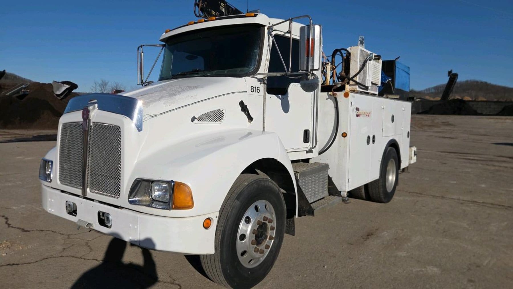 2007 Kenworth T300 Equipment Image0