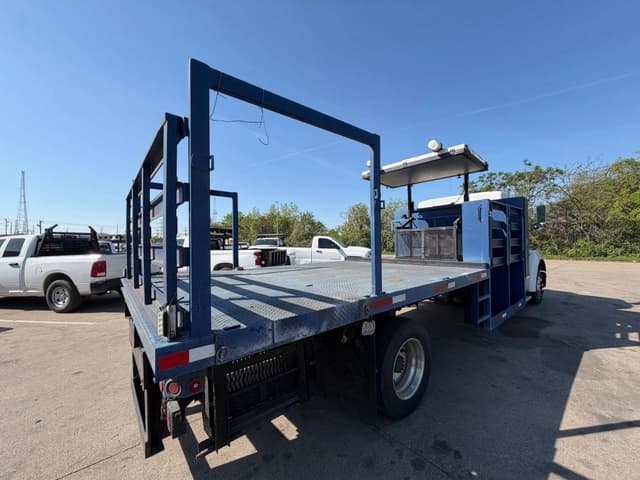 Image of Kenworth T300 equipment image 2