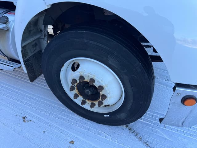 Image of Kenworth T300 equipment image 3