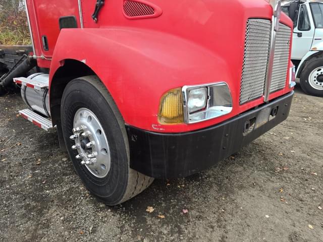 Image of Kenworth T370 equipment image 3
