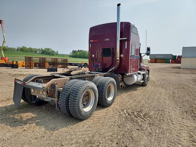 Thumbnail image Kenworth T600 10