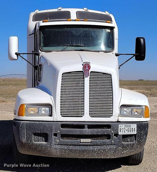 Image of Kenworth T600 equipment image 1