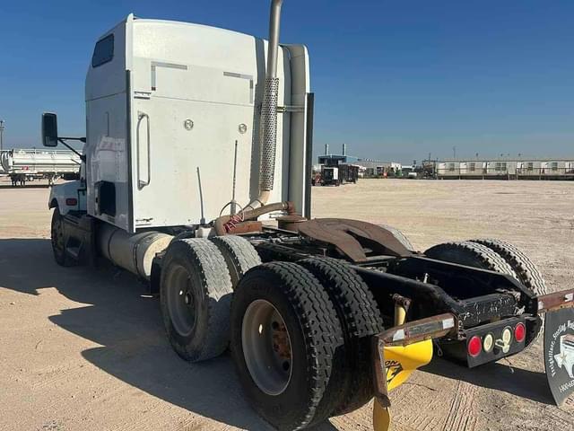 Image of Kenworth T660 equipment image 4