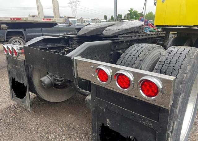 Image of Kenworth T800 equipment image 3