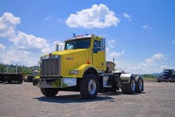 Main image Kenworth T800