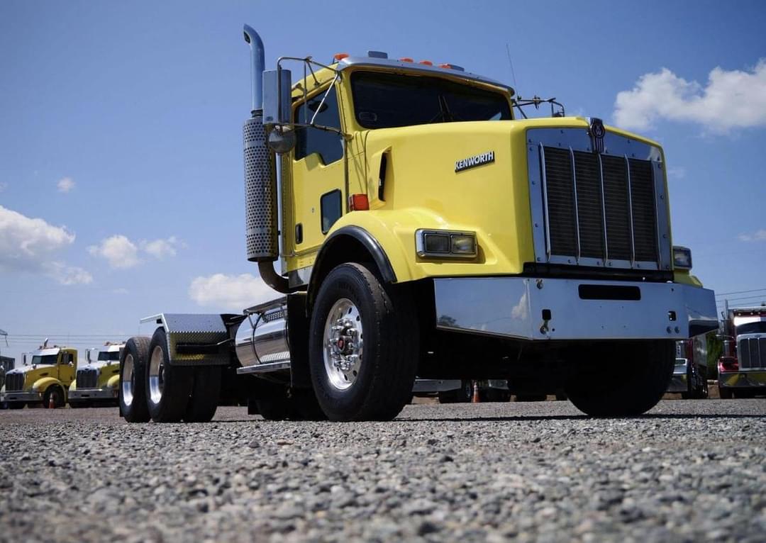 Image of Kenworth T800 Primary image