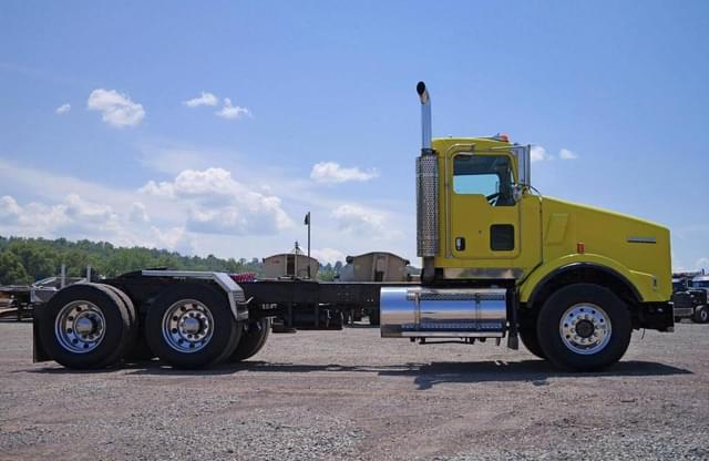 Image of Kenworth T800 equipment image 2