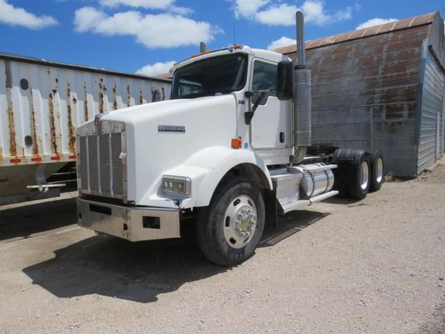 Image of Kenworth T800 equipment image 1