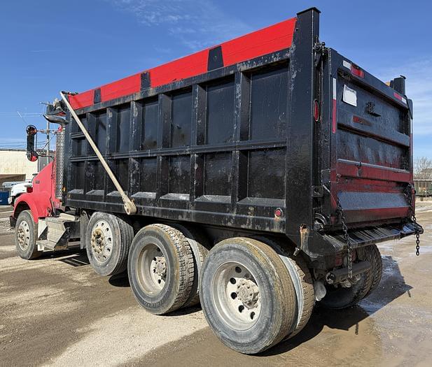 Image of Kenworth T800 equipment image 1