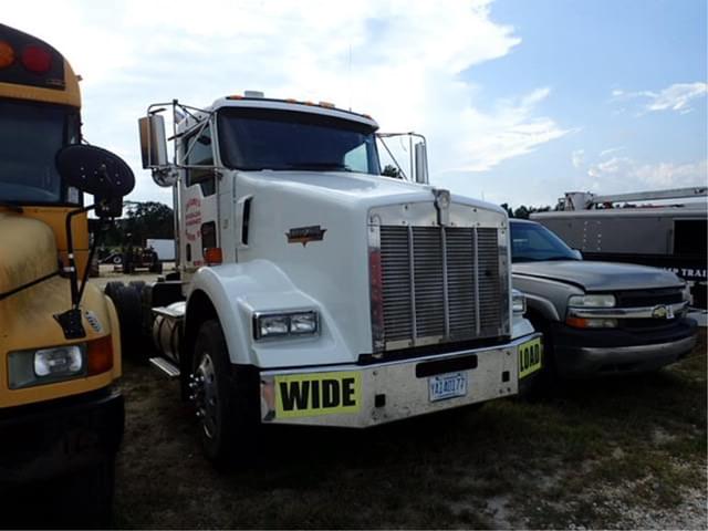 Image of Kenworth T800 equipment image 2