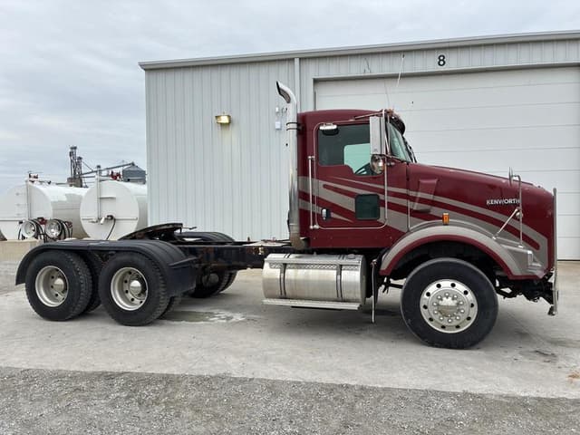 Image of Kenworth T800 equipment image 2