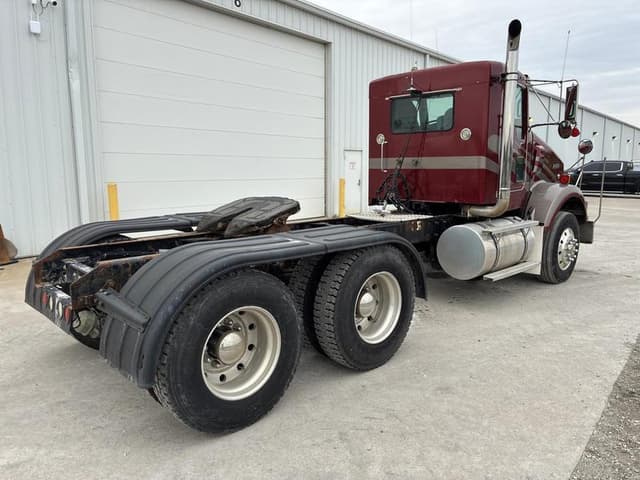 Image of Kenworth T800 equipment image 3