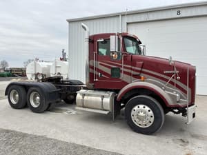 2007 Kenworth T800 Image