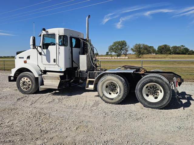 Image of Kenworth T800 equipment image 2