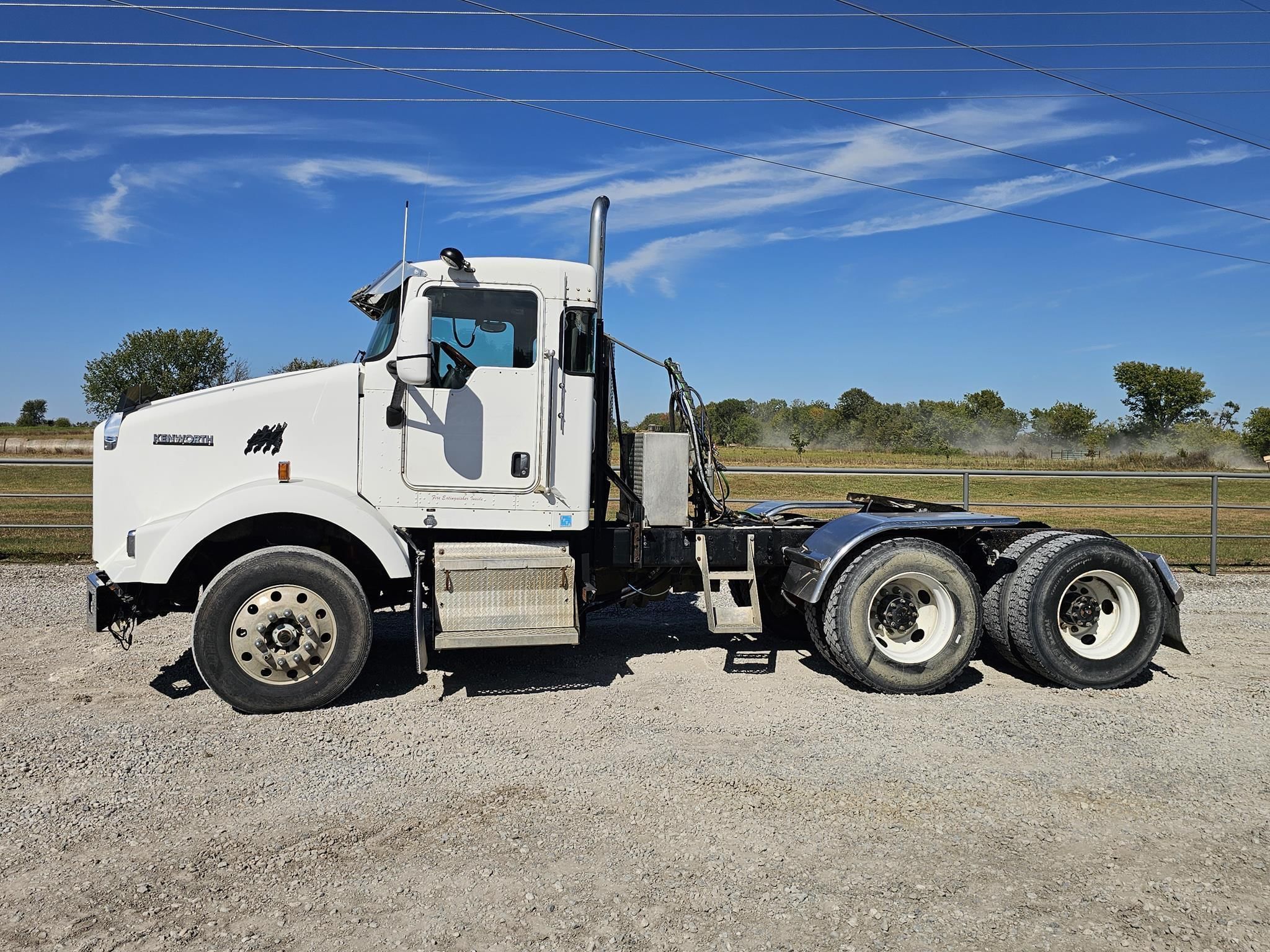 2007 Kenworth T800 Equipment Image0