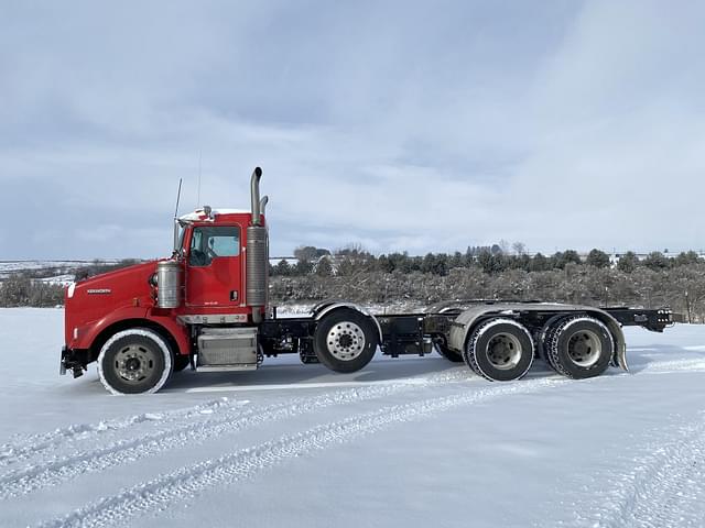 Image of Kenworth T800 equipment image 2