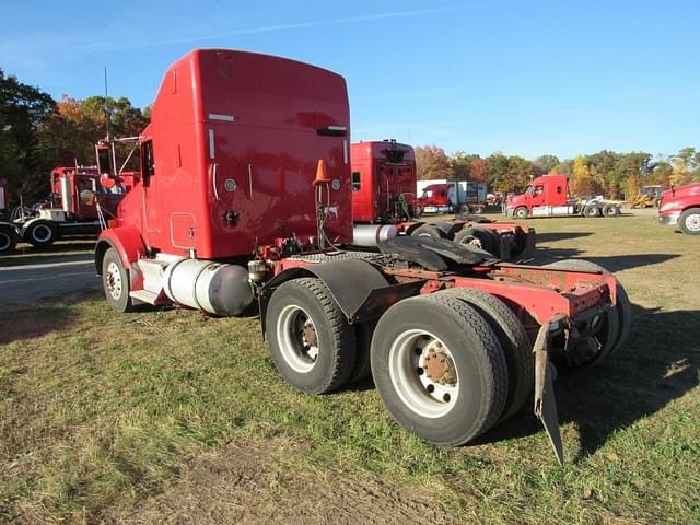 Image of Kenworth T800 equipment image 3