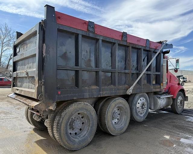 Image of Kenworth T800 equipment image 3